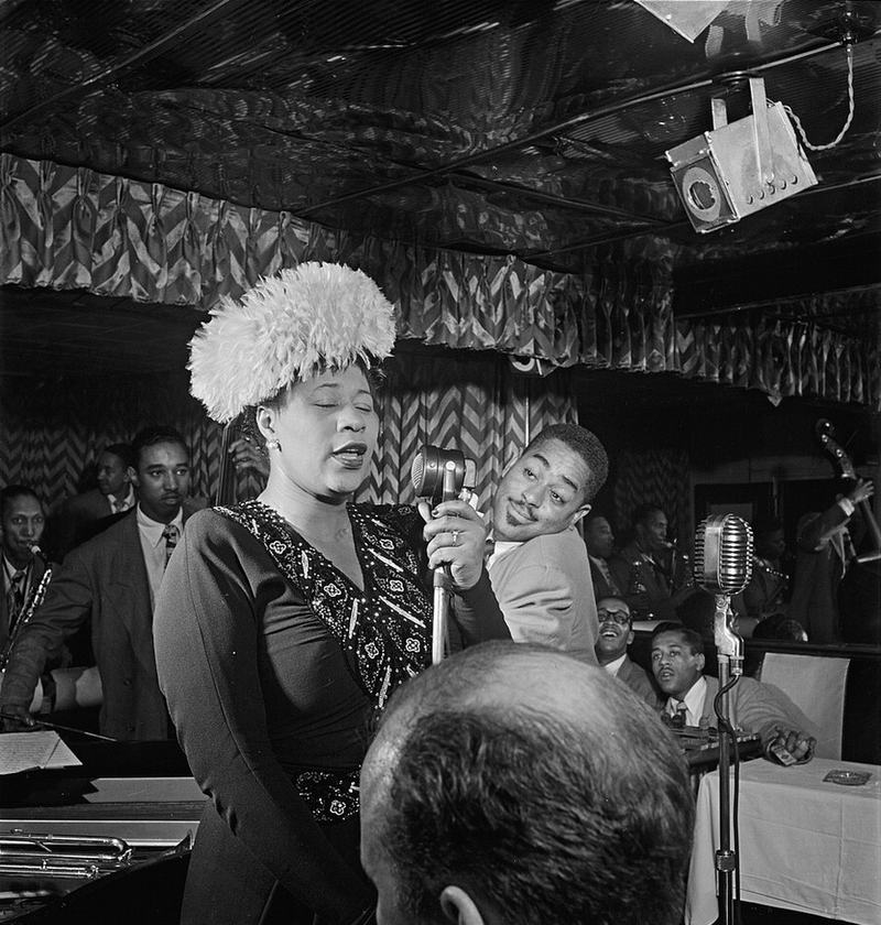 Artículo sobre los hogares de Dizzy Gillespie y Ella Fitzgerald en Corona, Queens.